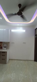 1 BHK 300 Sq.Ft. Builder Floor in Rohini Sector 8