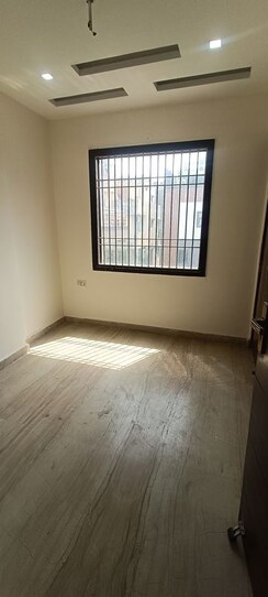 3 BHK Builder Floor For Rent in Rohini Sector 8