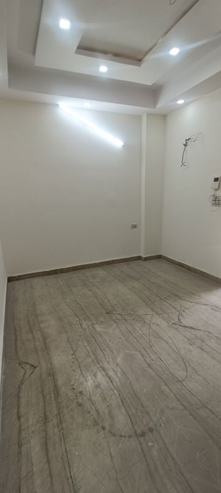 Room, rohini sector 8 3 Bedroom 750 Sq.Ft. Builder Floor In Rohini Sector 8 Delhi 10342684