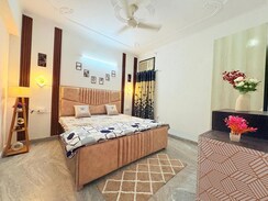 1 BHK Apartment For Rent in Saket