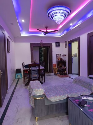 Bedroom in 2 BHK Builder Floor at SS Southend Floors, South City 2 – for Rent
