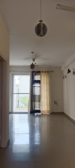 2.5 BHK + Servant Room Builder Floor For Rent in Orchid Island