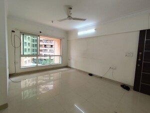 Room in 2 BHK Apartment at Yarrow Yucca Vinca, Chandivali – for Rent