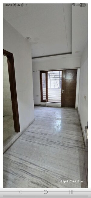 Room in 4 BHK Builder Floor at Sector 15 – for Rent