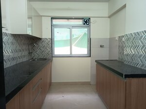 Room in 2.5 BHK Apartment at Diamond Garden, Chembur – for Rent