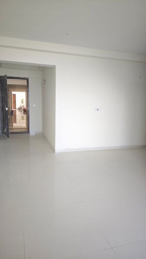 Room in 3 BHK Apartment at Mana Capitol, Sarjapur Road – for Sale
