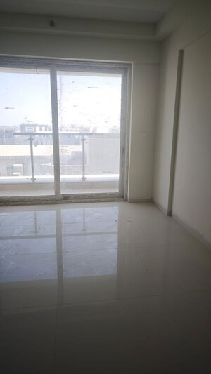 Room in 3 BHK Apartment at Mana Capitol, Sarjapur Road – for Sale