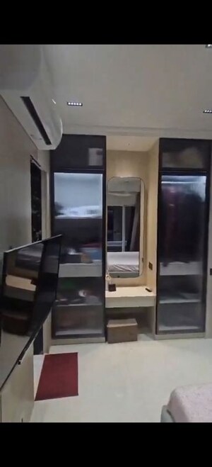 Room in 3 BHK Apartment at Sheth Avalon, Laxmi Nagar – for Sale