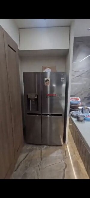 Furnished Amenities in 3 BHK Apartment at Sheth Avalon, Laxmi Nagar – for Sale