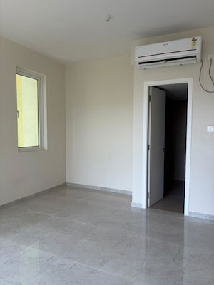 Room in 2 BHK Apartment at Tata Serein, Pokhran Road No Two – for Rent