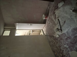 Parking in 2.5 BHK Builder Floor at Acharya Niketan – for Rent