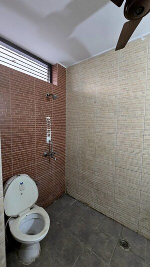 Bathroom in 2 BHK Builder Floor at Sector 47 – for Rent