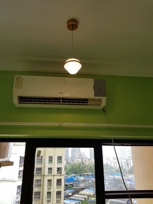 Furnished Amenities in 2 BHK Apartment at K Raheja Raheja Residency, Malad East – for Rent