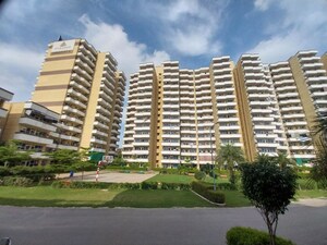 2 BHK Apartment For Sale in Pyramid Urban Homes 3, Sector 67a