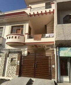 3.5 BHK + Pooja Room,Servant Room,Study Room,Extra Room,Basement,Store Room Independent House For Sale in Sector 16