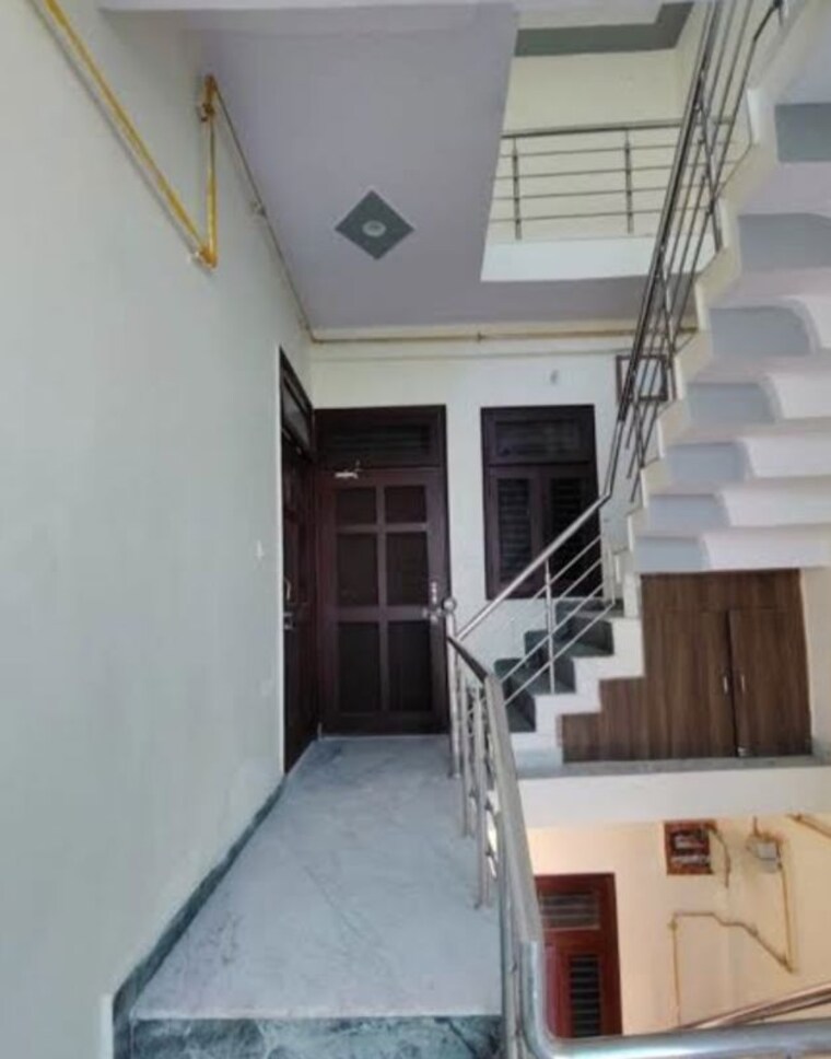 undefined, sector 16 3.5 Bedroom 186 Sq.Yd. Independent House In Sector 16 Faridabad 10342906