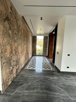 Building Lobby in 2 BHK Builder Floor at Sector 20 – for Rent