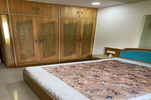 Bedroom in 3 BHK Apartment at Presidential Plaza, Ghatkopar West – for Rent