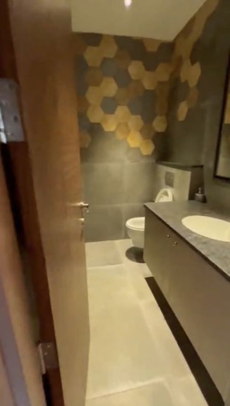 Bathroom, sector 82 4 Bedroom 4695 Sq.Ft. Penthouse In Sector 82 Mohali 10342864