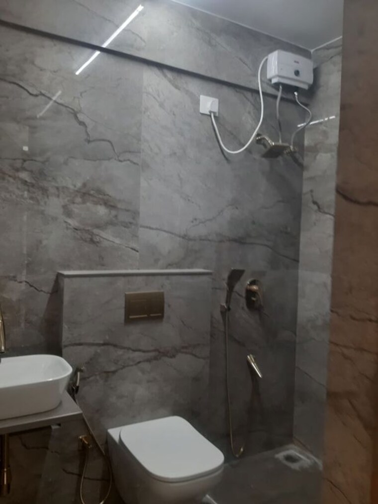 Bathroom, tanishka-vikrant 3 Bedroom 1150 Sq.Ft. Apartment In Ghatkopar East Mumbai 10342927