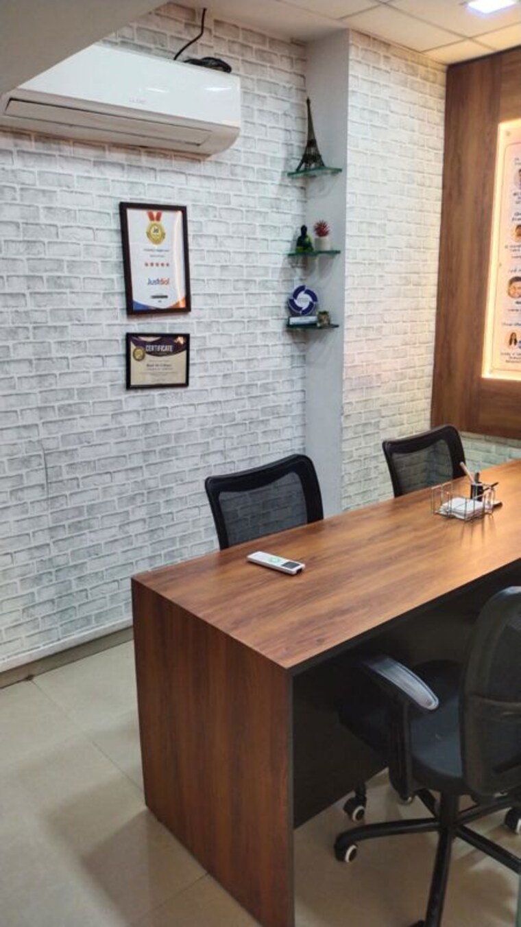 Team Area, borivali east Commercial Office Space 600 Sq.Ft. In Borivali East Mumbai 10342936