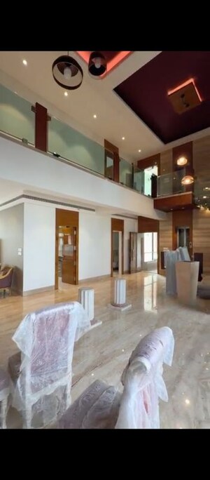 Bedroom in 5 BHK Penthouse at Kalpataru Horizon, Worli – for Rent