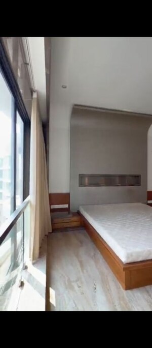 Bathroom in 5 BHK Penthouse at Kalpataru Horizon, Worli – for Rent