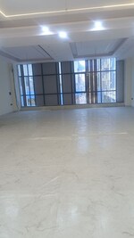 2368 Sq.Ft. Showroom in Karol Bagh