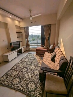 2 BHK + Pooja Room,Servant Room Apartment For Rent in Godrej Prime