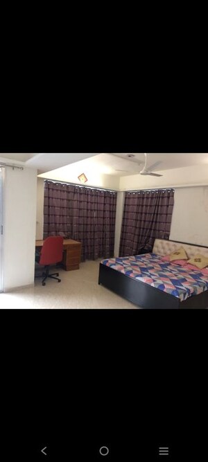 Bedroom in 3 BHK Apartment at 42 Parkview, Science City – for Rent