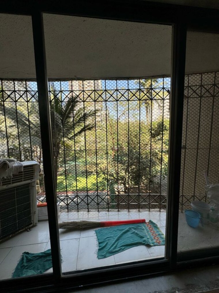 Balcony, dheeraj-godavari-apartment 2 Bedroom 640 Sq.Ft. Apartment In Malad West Mumbai 10342974