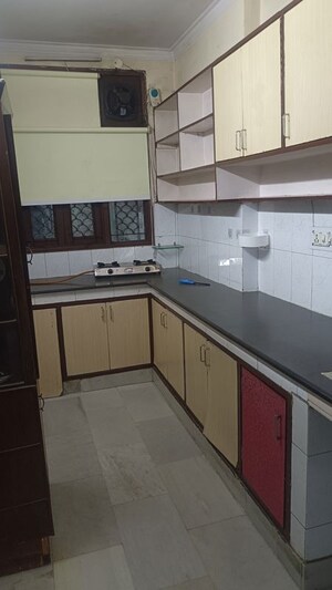 Kitchen in 2 BHK Builder Floor at Old Rajinder Nagar – for Rent
