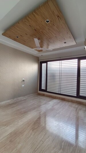 Room in 4 BHK Builder Floor at Greater Kailash ii – for Sale