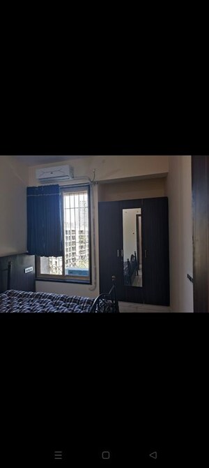 Room in 2 BHK Apartment at Larkins Pride Palms, Kolshet Road – for Rent