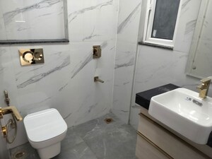 Bathroom in 3 BHK Apartment at Smart World Orchard, Sector 61 – for Rent