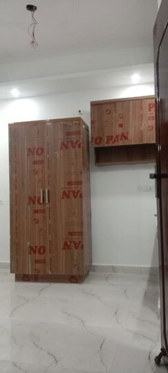 1 RkBuilder Floor For Rent in Neb Sarai