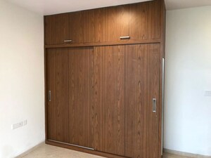Furnished Amenities in 3 BHK Apartment at Oberoi Realty Esquire, Goregaon East – for Rent