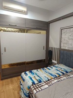 Bedroom in 3.5 BHK Apartment at Lodha Fiorenza, Goregaon East – for Rent