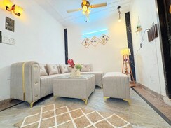 1 BHK Builder Floor For Rent in Saket