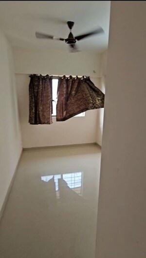 Room in 1 BHK Apartment at Sion – for Rent
