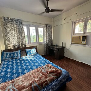 Bedroom in 1 BHK Apartment at Jupiter Apartments Lokhandwala Complex, Lokhandwala Complex – for Rent