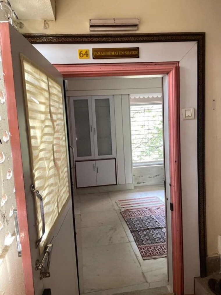 Balcony, juhu 2 Bedroom 500 Sq.Ft. Apartment In Juhu Mumbai 10343060