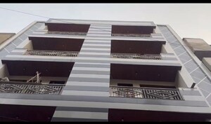 Furnished Amenities in 3 BHK Apartment at Vishwas Nagar – for Sale