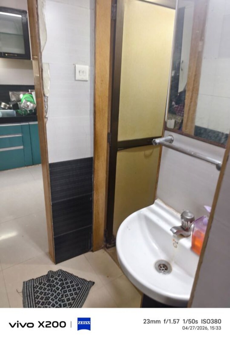 Bathroom, prajakta-chs-vasant-vihar 1 Bedroom 600 Sq.Ft. Apartment In Vasant Vihar Thane 10343117