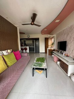 4 BHK + Pooja Room,Servant Room,Study Room,Extra Room,Basement,Store Room Apartment For Sale in Thakur Jewel Tower