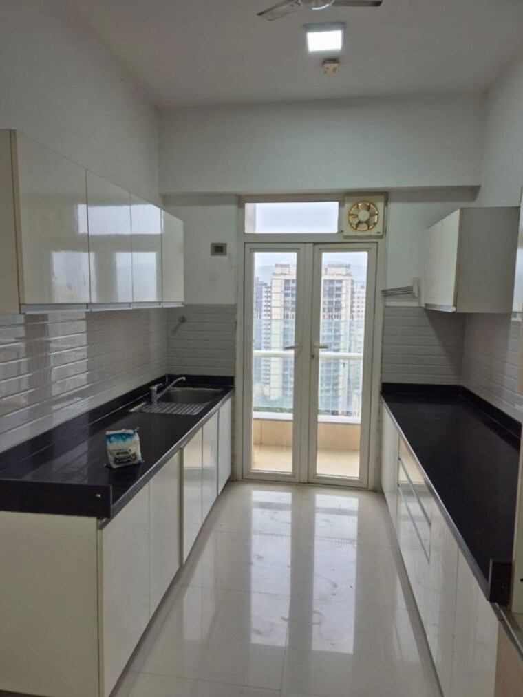 Kitchen, omkar-alta-monte 2 Bedroom 820 Sq.Ft. Apartment In Malad East Mumbai 10343155