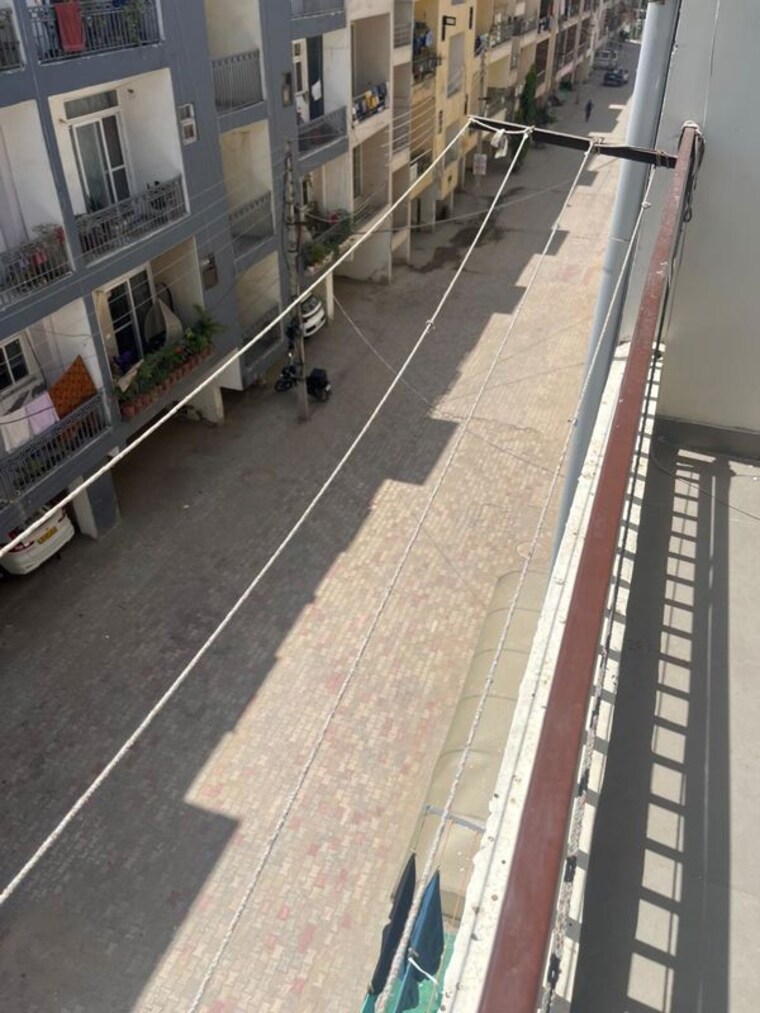 Balcony, ambala highway 3 Bedroom 100 Sq.Yd. Builder Floor In Ambala Highway Zirakpur 10343210