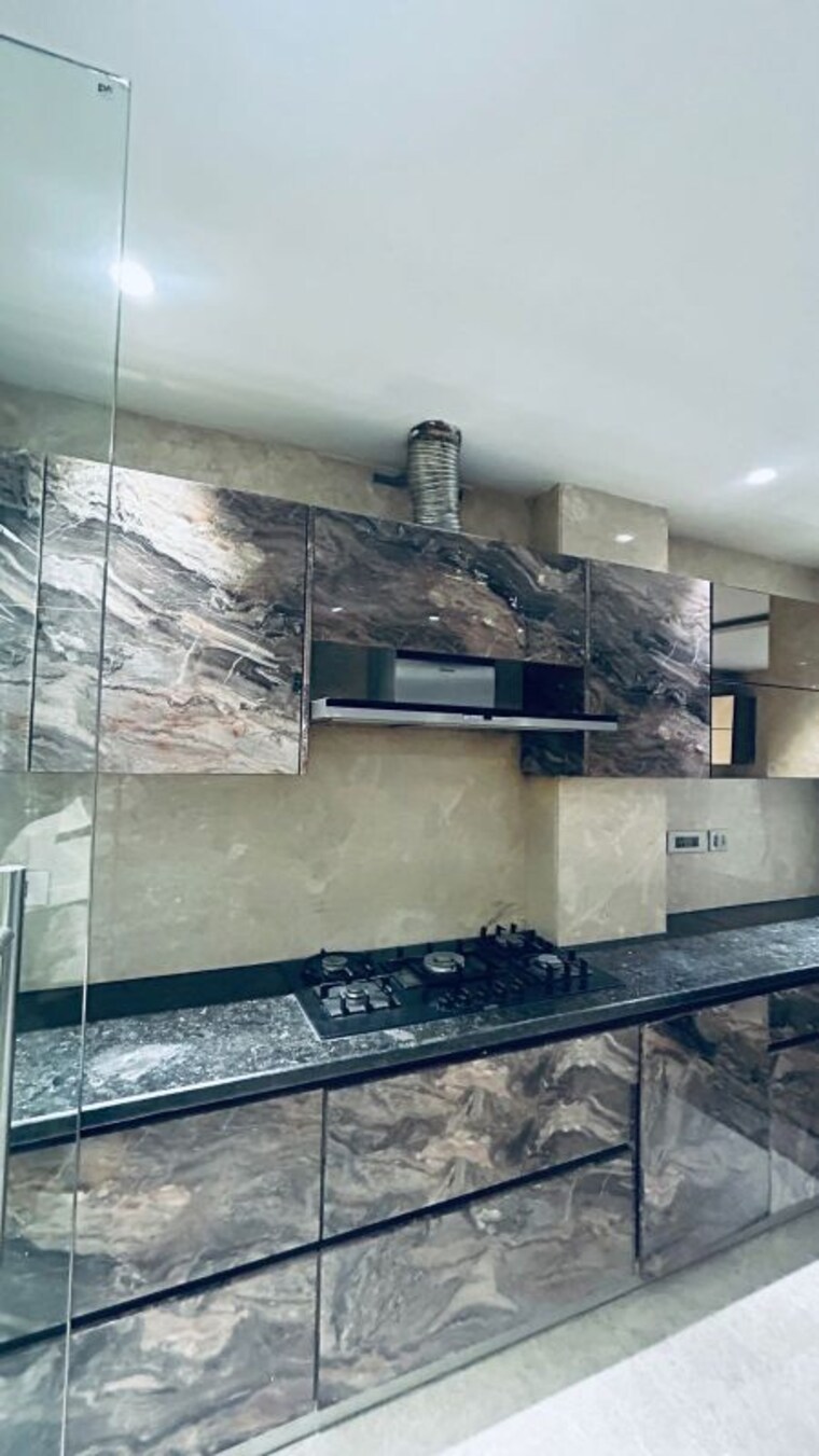 Kitchen, sarvodaya enclave 6 Bedroom 500 Sq.Yd. Independent House In Sarvodaya Enclave Delhi 10343220
