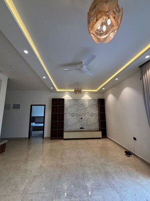 Room in 3.5 BHK Apartment at Keya Spring, Bannerghatta Road – for Rent