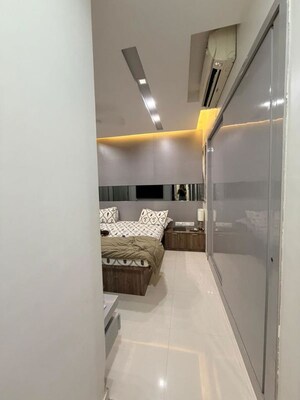 Furnished Amenities in 3 BHK Apartment at Lodha Splendora, Ghodbunder Road – for Sale